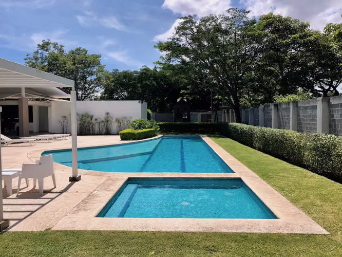 CASA MODERNA DE UNA PLANTA - CONDOMINIO EN LINDORA PLACE - Imagen 14