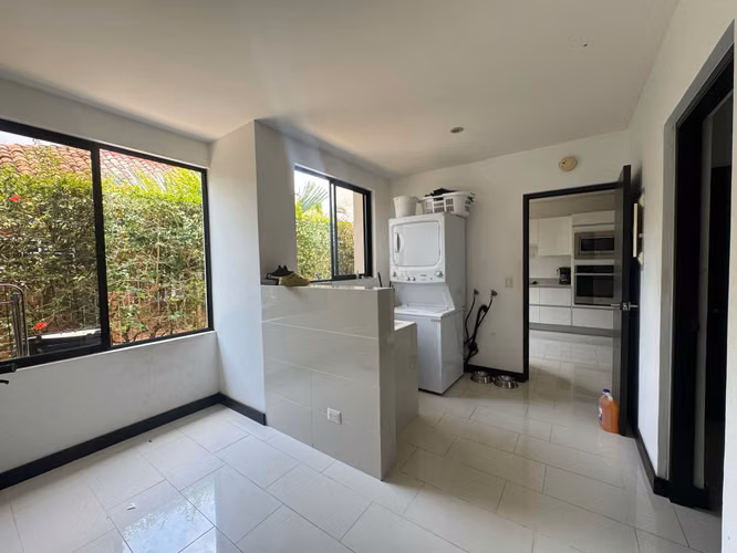 VENTA DE CASA EN RESIDENCIAL VALLE DEL SOL - Imagen 8