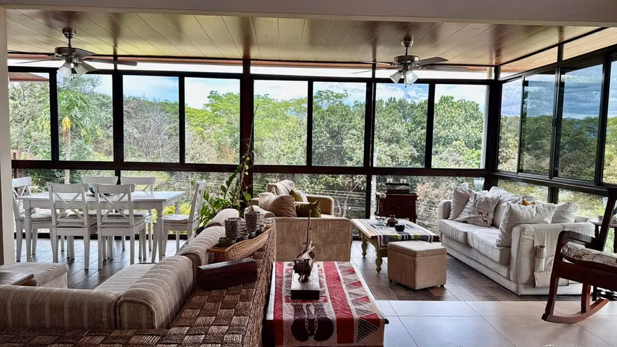 Se Vende Encantadora Casa en Condominio Privado en Orotina - Imagen 4