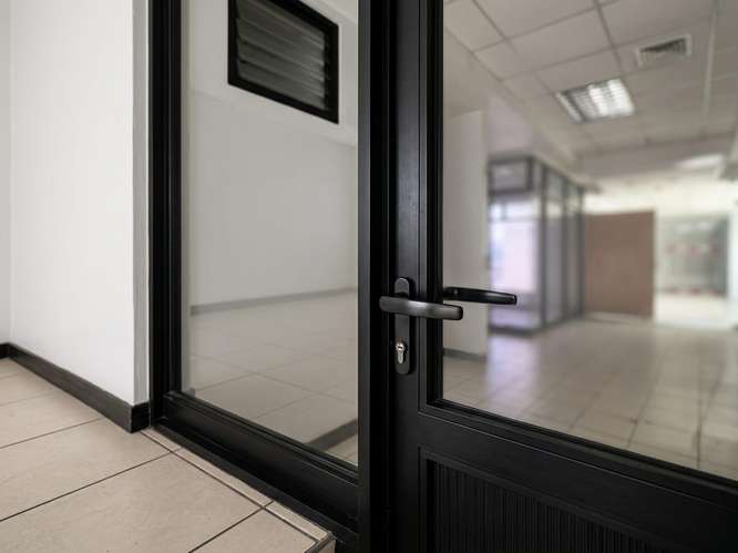 ALQUILER DE LOCAL, HEREDIA, SAN FRANCISCO, CENTRO DE NEGOCIOS PASEO DE LAS FLORES - Imagen 8