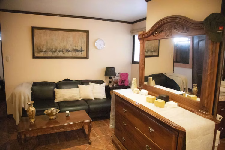 Se vende casa en Rohrmoser, Pavas