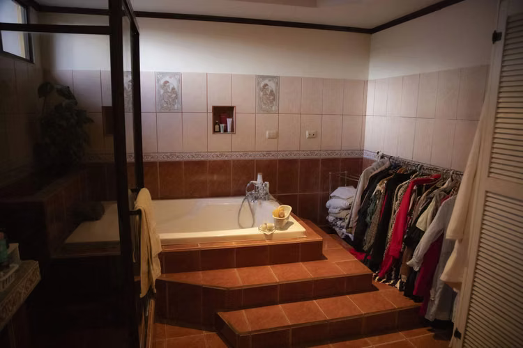 Se vende casa en Rohrmoser, Pavas