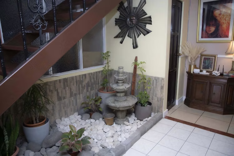 Se vende casa en Rohrmoser, Pavas