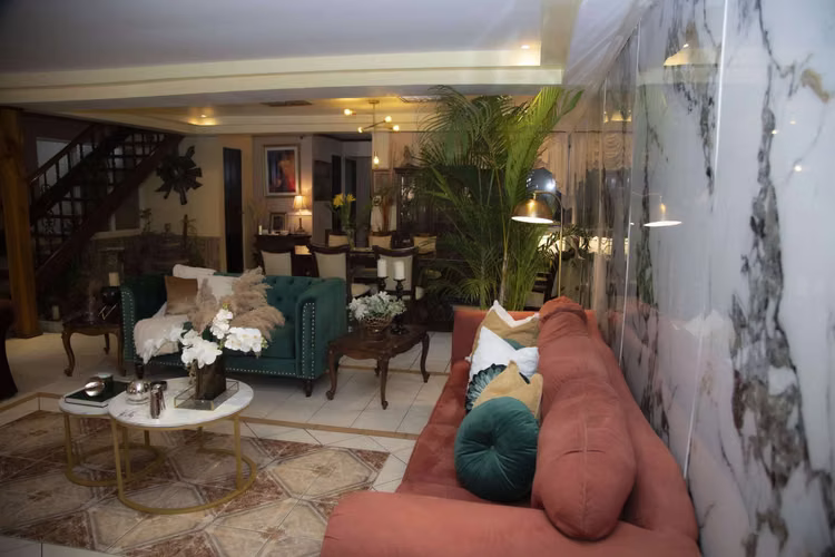 Se vende casa en Rohrmoser, Pavas