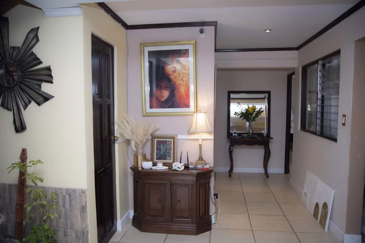 Se vende casa en Rohrmoser, Pavas