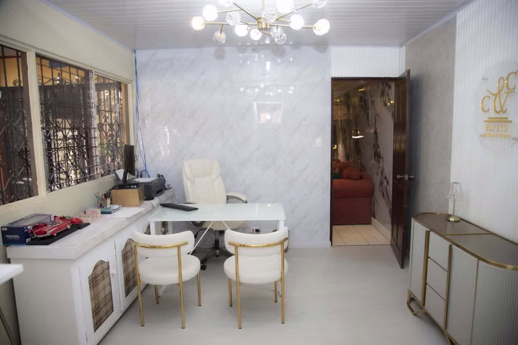 Se vende casa en Rohrmoser, Pavas