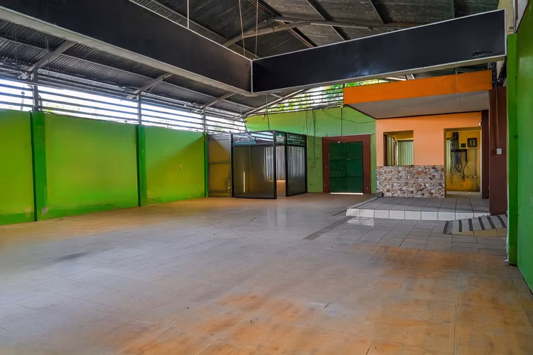 Venta de bodegas en Cariari, Guápiles