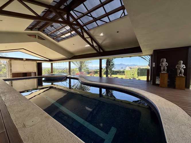 Venta de Exclusiva Quinta en Santa Bárbara de Heredia - Imagen 3
