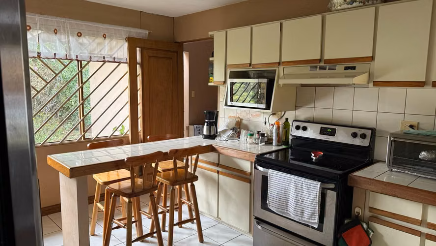 SE VENDE CASA INDEPENDIENTE VISTA AL BOSQUE - SAN RAFAEL - LA UNION - TRES RIOS