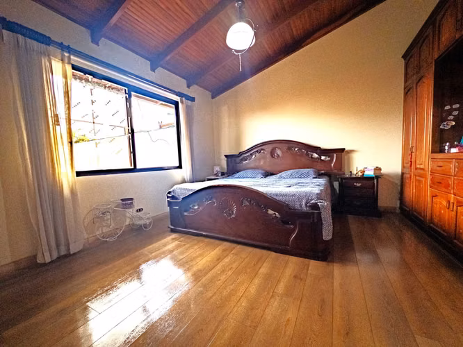 Casa en Venta en Mercedes Norte, Heredia | Piscina | Seguridad | 680K