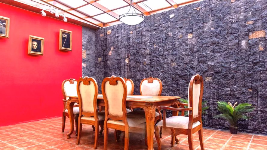 Casa en Venta en Mercedes Norte, Heredia | Piscina | Seguridad | 680K