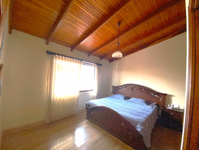 Casa en Venta en Mercedes Norte, Heredia | Piscina | Seguridad | 680K