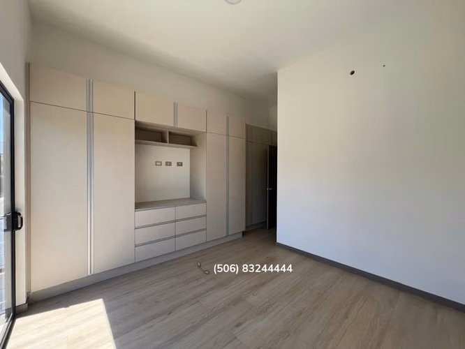 VENTA DE CASA EN CONDOMINIO EN ALAJUELA