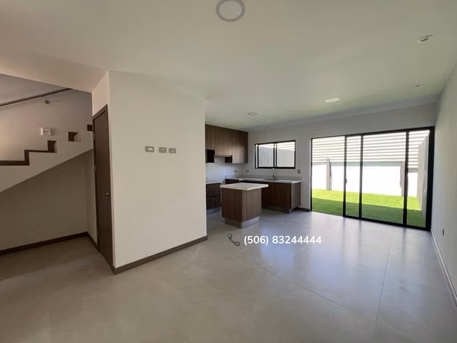 VENTA DE CASA EN CONDOMINIO EN ALAJUELA