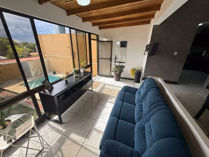 Venta de casa con piscina en Rohrmoser -EU