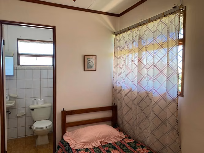 Exclusiva Quinta con Piscina y Amplios Jardines | Ideal para Vivir o Invertir - Imagen 17