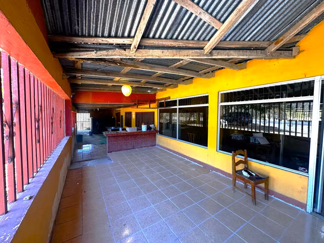 Local comercial en venta en La Cruz, Guanacaste. Ideal para restaurante o bar