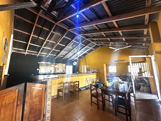 Local comercial en venta en La Cruz, Guanacaste. Ideal para restaurante o bar