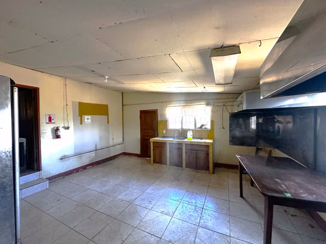 Local comercial en venta en La Cruz, Guanacaste. Ideal para restaurante o bar