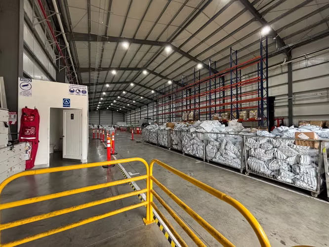 SE ALQUILA BODEGA EN HEREDIA