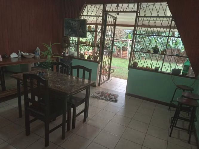 Bella casa en venta en Turrubares con amplio lote