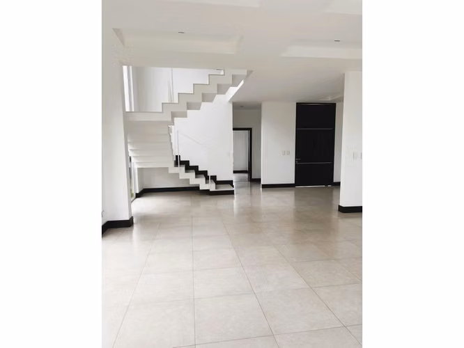 Vendo-Alquilo Casa, Lindora, Santa Ana - Imagen 2