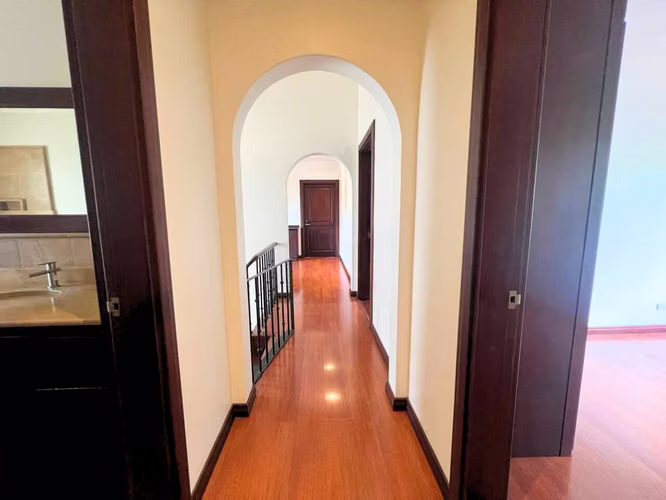 SE ALQUILA CASA DE LUJO EN LINDORA - Imagen 4
