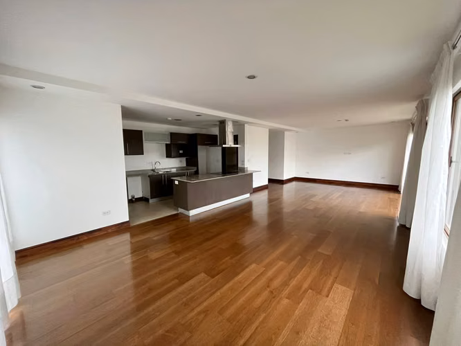 VENTA DE AMPLIO APARTAMENTO - 3 HABITACIONES - LOMAS DE AYARCO SUR - CURRIDABAT - Imagen 3