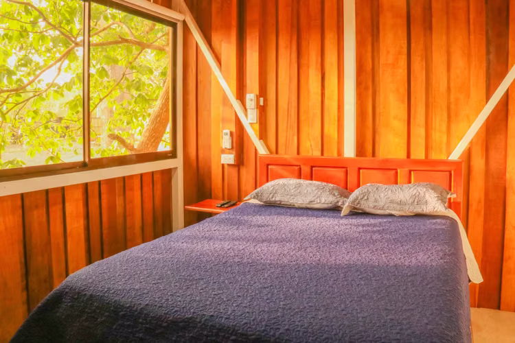 Oportunidad Única: Casa con Piscina a 5Min de Playa Negra - Imagen 13