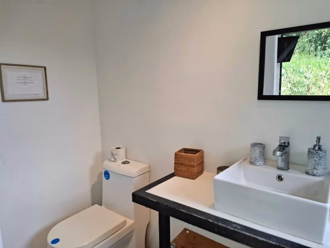 ¡Tu oportunidad en Herradura! Casa para renovar con concepto abierto