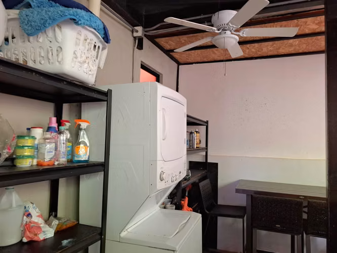 ¡Tu oportunidad en Herradura! Casa para renovar con concepto abierto