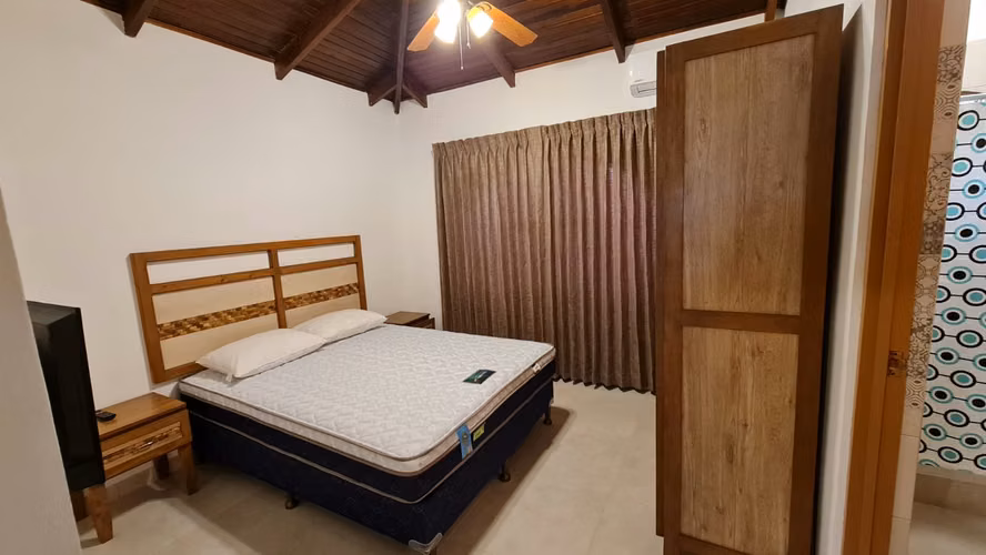VILLA IBISCO EN ALQUILER PLAYA POTRERO