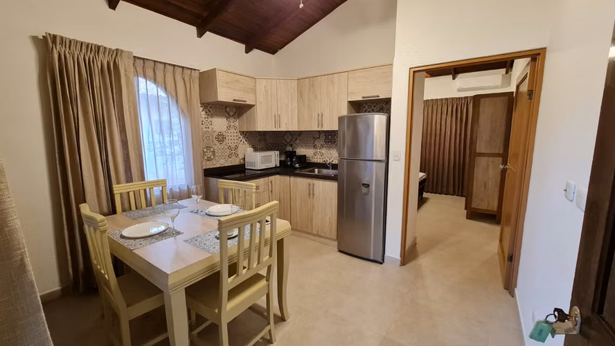 VILLA IBISCO EN ALQUILER PLAYA POTRERO