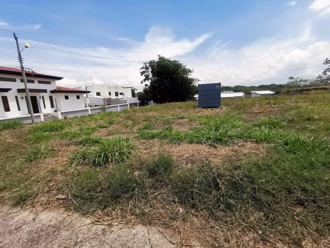 Lote en Residencial Casa de Campo/ Guacima/Alajuela - Imagen 8