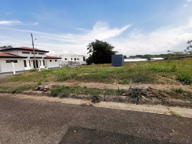 Lote en Residencial Casa de Campo/ Guacima/Alajuela - Imagen 5