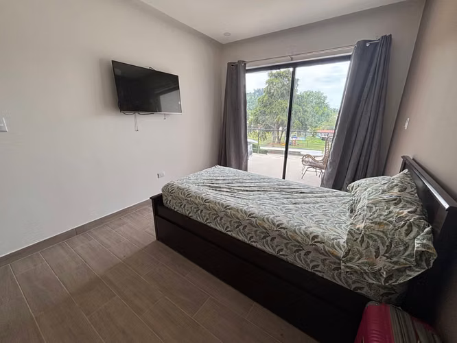 Venta de casa nueva y moderna en condominio en Tres Ríos, 5740