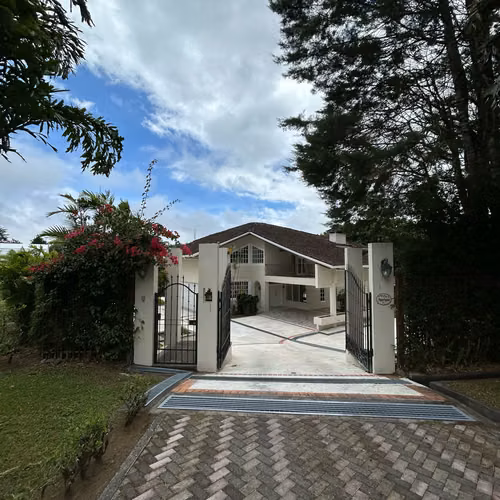id 39669 Venta Hermosa casa en residencial en Tres Ríos - Imagen 3