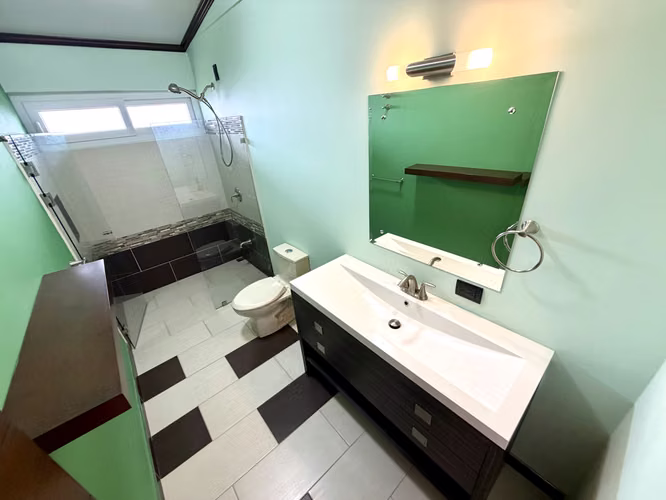 SE VENDE ESPECTACULAR CASA ESTILO FENG SHUI - OREAMUNO - CARTAGO