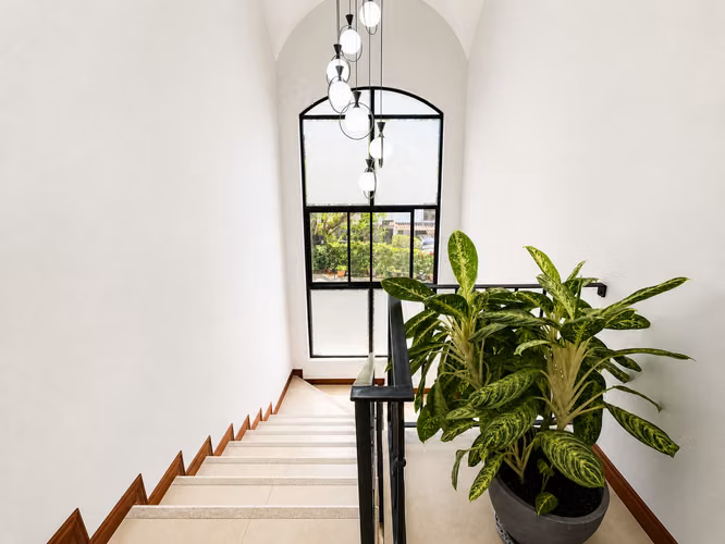 Venta de Casa en Guachipelín, Escazú – Condominio Privado