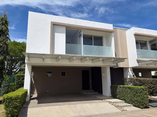Venta de moderna casa en condominio en Santa Ana, 5739 - Imagen 5