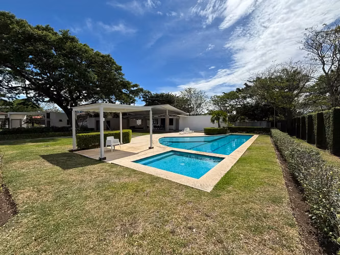 Venta de moderna casa en condominio en Santa Ana, 5739 - Imagen 2