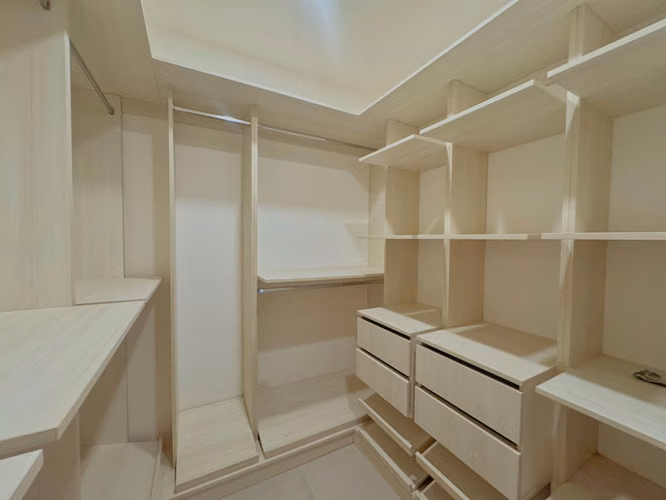 ALQUILER DE CASA ESQUINERA EN CONDOMINIO EN SANTA ANA Código. 9068016 - Imagen 6
