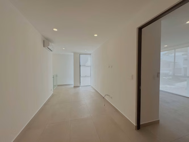 ALQUILER DE CASA ESQUINERA EN CONDOMINIO EN SANTA ANA Código. 9068016 - Imagen 4