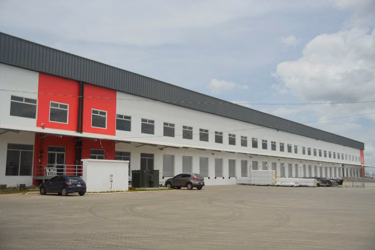 ALQUILA BODEGA EN EL COYOL DE ALAJUELA DISPONIBLE JULIO 2026