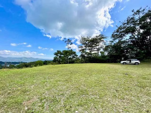 Lote plano en Nuevo Arenal con espectacular vista al lago y al volcán - Imagen 5