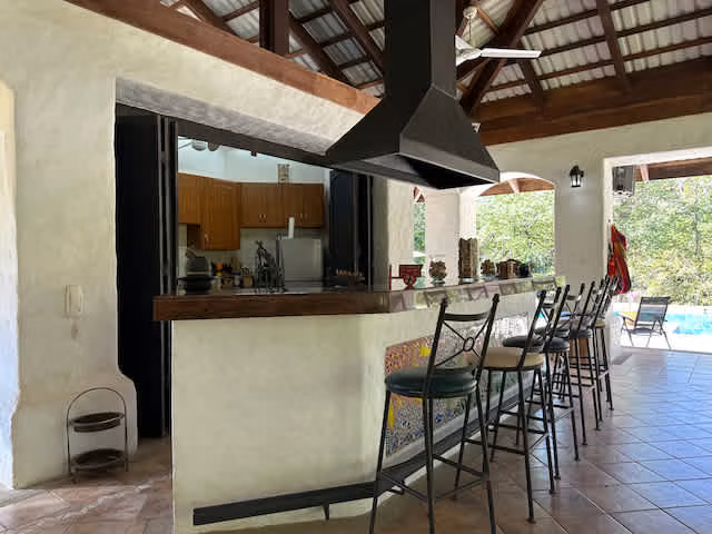 Venta Finca con casaclub y piscina, Orotina para proyecto inmobiliario
