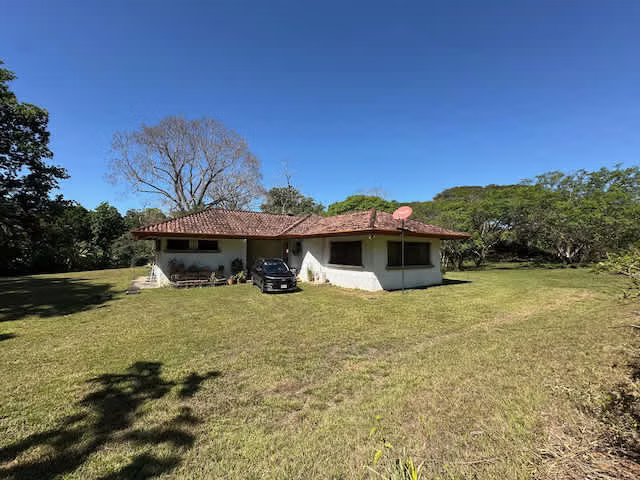 Venta Finca con casaclub y piscina, Orotina para proyecto inmobiliario