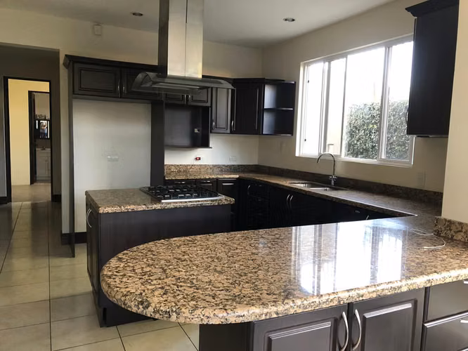 Venta de casa en condominio, en Lomas de Curridabat id 39193