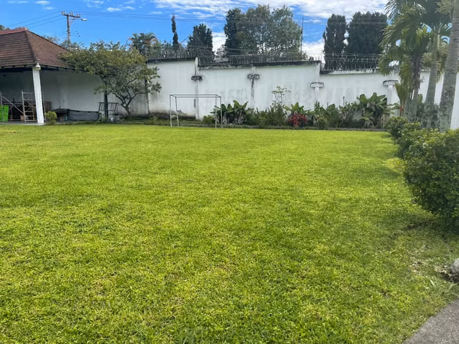 id 38947 Casa en Residencial, Guayabos de Curridabat.