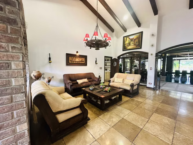 id 36967 Venta de casa en Monterán.